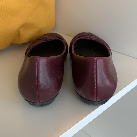 Bare Traps - purple leather flats, size 8, very good used condition - Picture 3 of 9